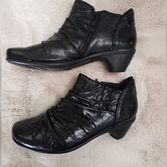 Naot Women's Advance Supple Buttery Soft Folded Bohemian Moto Leather Boot - Picture 4 of 6